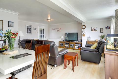 46 Clay Pit Piece, Saffron Walden, CB11 4DR