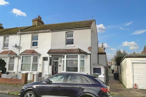 2 bedroom end of terrace house for sale, Sidley Road, Eastbourne