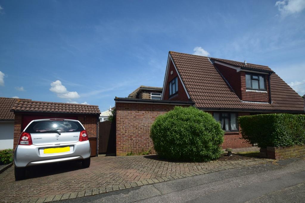 Norman Close, Wigmore, Gillingham, ME8 3 bed chalet for sale £380,000