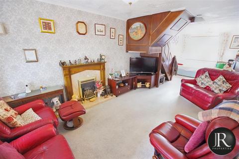 52 Chaseview Road, Alrewas, Burton-on-trent, DE13 7EL