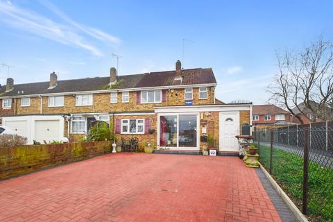 4 bedroom end of terrace house for sale, The Maltings, Rainham, Gillingham, ME8