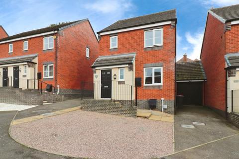 3 bedroom detached house for sale - Bluebell Close, Hartshill, Nuneaton