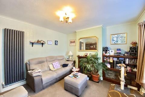 3 Hewens Road, Uxbridge, UB10 0SR
