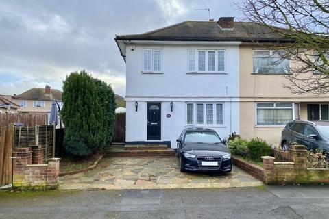 3 bedroom semi-detached house for sale, Balmoral Drive, Hayes , Middlesex, UB4 8DL