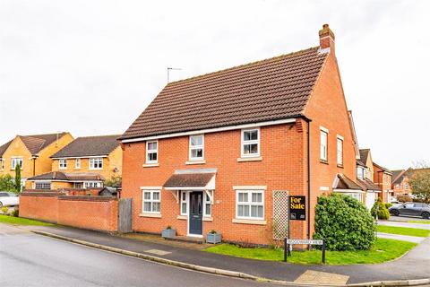4 bedroom detached house for sale, Woodward View, Scunthorpe