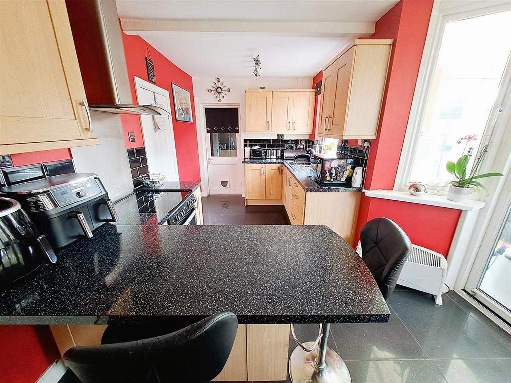 Benedon Road, Sheldon, Birmingham 3 bed detached house for sale £300,000