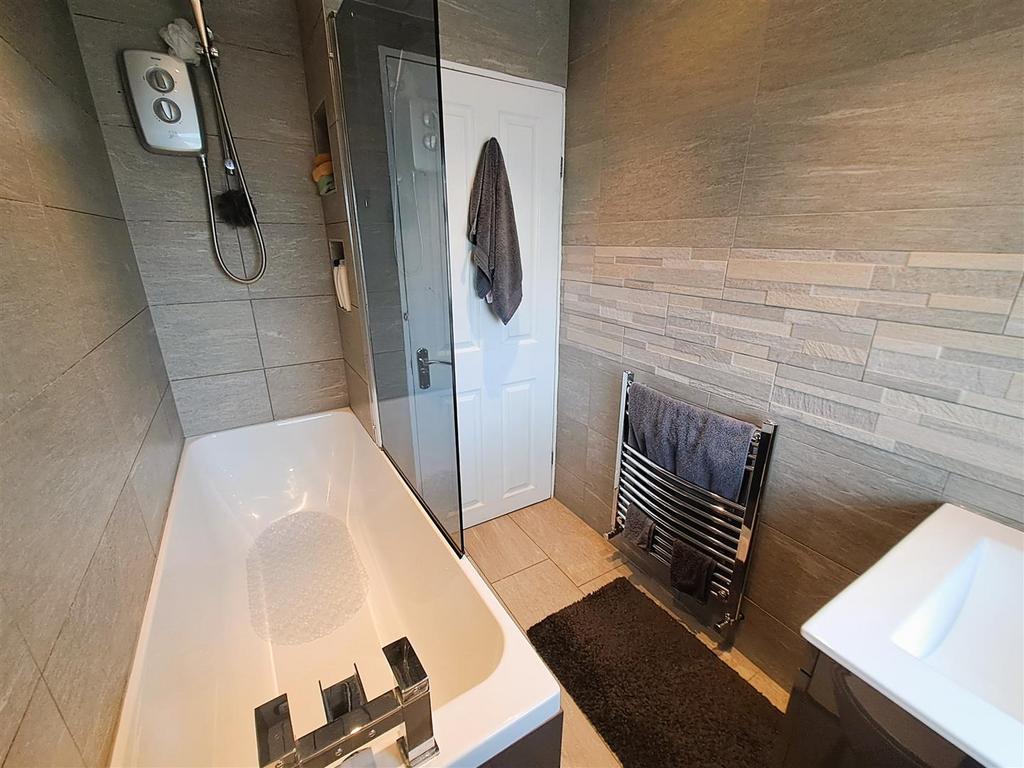 Re Fitted Bathroom