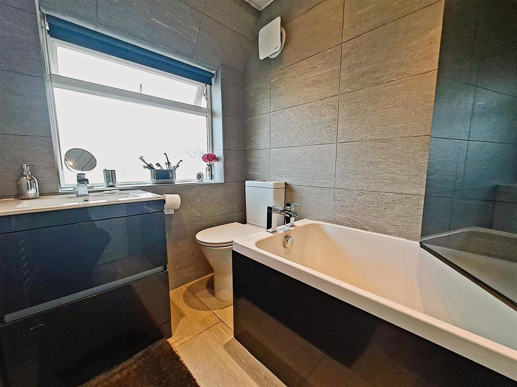 Re Fitted Bathroom
