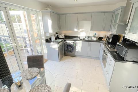37 Leaforis Road, Waltham Cross, EN7 6ND