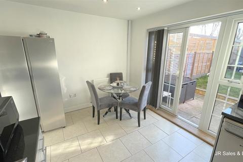 37 Leaforis Road, Waltham Cross, EN7 6ND