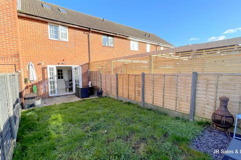 37 Leaforis Road, Waltham Cross, EN7 6ND