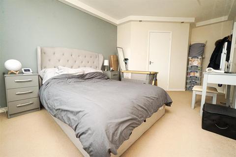 2 bedroom flat for sale, Rectory Close, St. Leonards-On-Sea