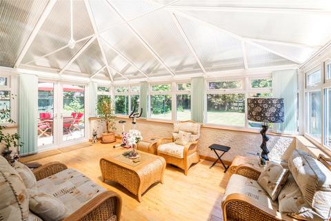 undefined, Oakwood Road, Horley