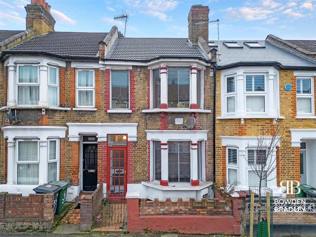 Chingford Road, Walthamstow 2 bed terraced house for sale £500,000