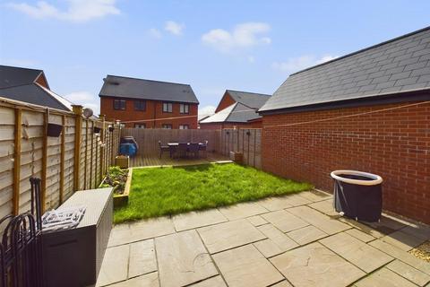 2 bedroom semi-detached house for sale - Vickers Close, Innsworth, Gloucester