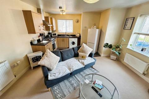 2 bedroom apartment for sale, Manders Croft, Southam CV47 0HZ