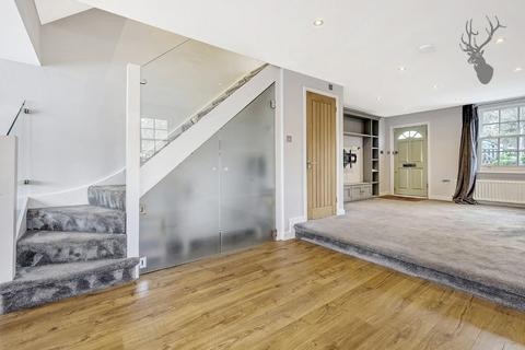 2 bedroom end of terrace house for sale, North End, Buckhurst Hill IG9