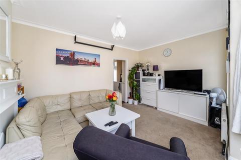 2 bedroom apartment for sale, Westward Road, London E4