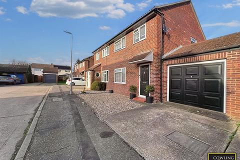 3 bedroom semi-detached house for sale - Stone Path Drive, Hatfield Peverel, Chelmsford