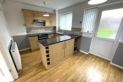 2 bedroom townhouse to rent - Summerhill Drive, Newcastle under Lyme ST5