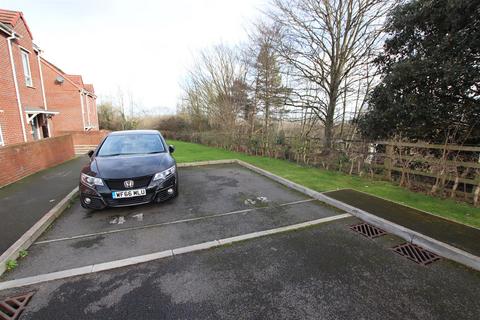 42 Staddle Stone Road, Exeter, EX1 3FS