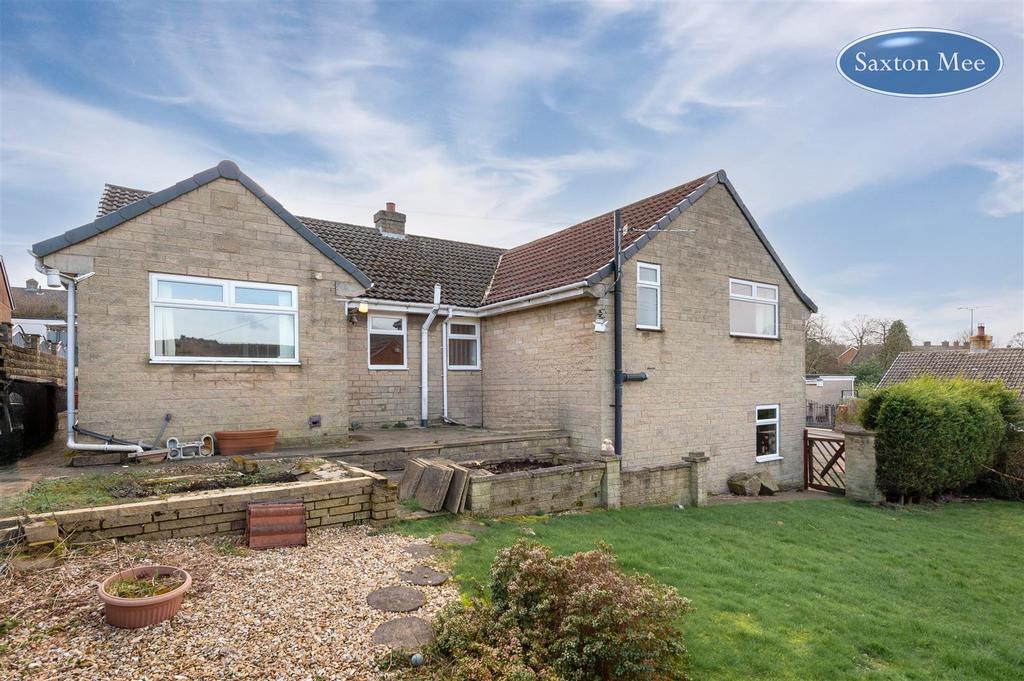 Ellorslie Drive, Stocksbridge, Sheffield 3 bed detached bungalow for
