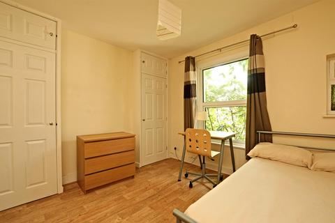 1 bedroom in a house share to rent - Canal Street, Oxford
