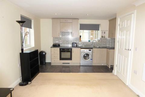 2 bedroom flat for sale, Poppy Fields, Kettering NN16