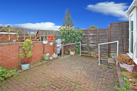 3 bedroom semi-detached house for sale, Holmes Avenue, Raunds NN9