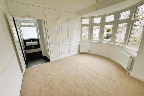 3 Crescent Drive, Petts Wood, Orpington, BR5 1BB