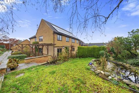 5 bedroom detached house for sale - Shortwoods Close, Raunds NN9