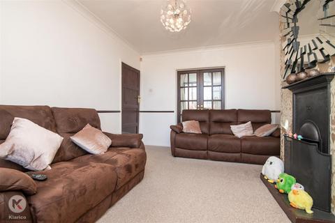 4 bedroom semi-detached house for sale, Velsheda Road, Solihull B90