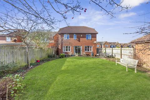 4 bedroom detached house for sale, Lancaster Drive, Thrapston NN14