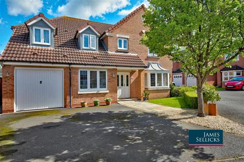 4 bedroom detached house for sale, Badger Close, Fleckney, Leicestershire