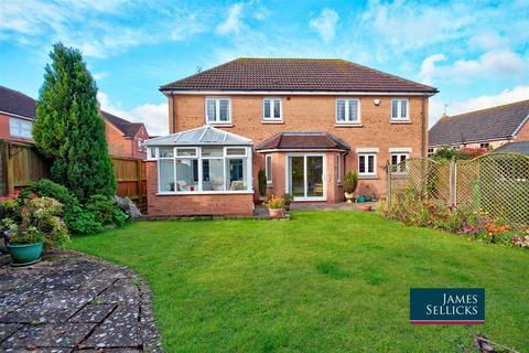 4 bedroom detached house for sale, Badger Close, Fleckney, Leicestershire