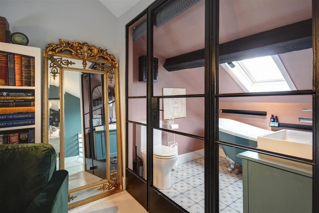 Ensuite