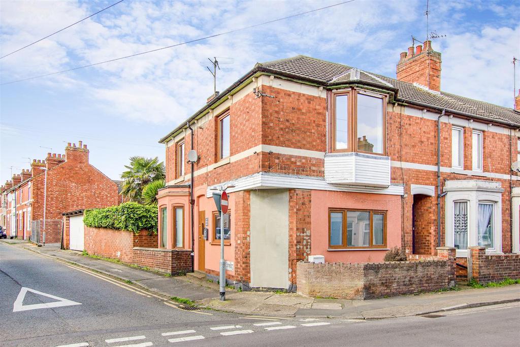 Bath Road, Kettering NN16 3 bed end of terrace house for sale £230,000