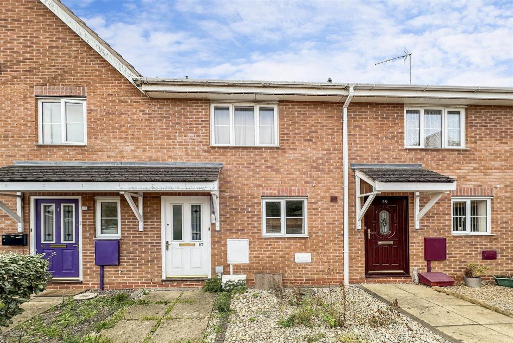 Merrivale Close, Kettering NN15 2 bed terraced house for sale £192,500