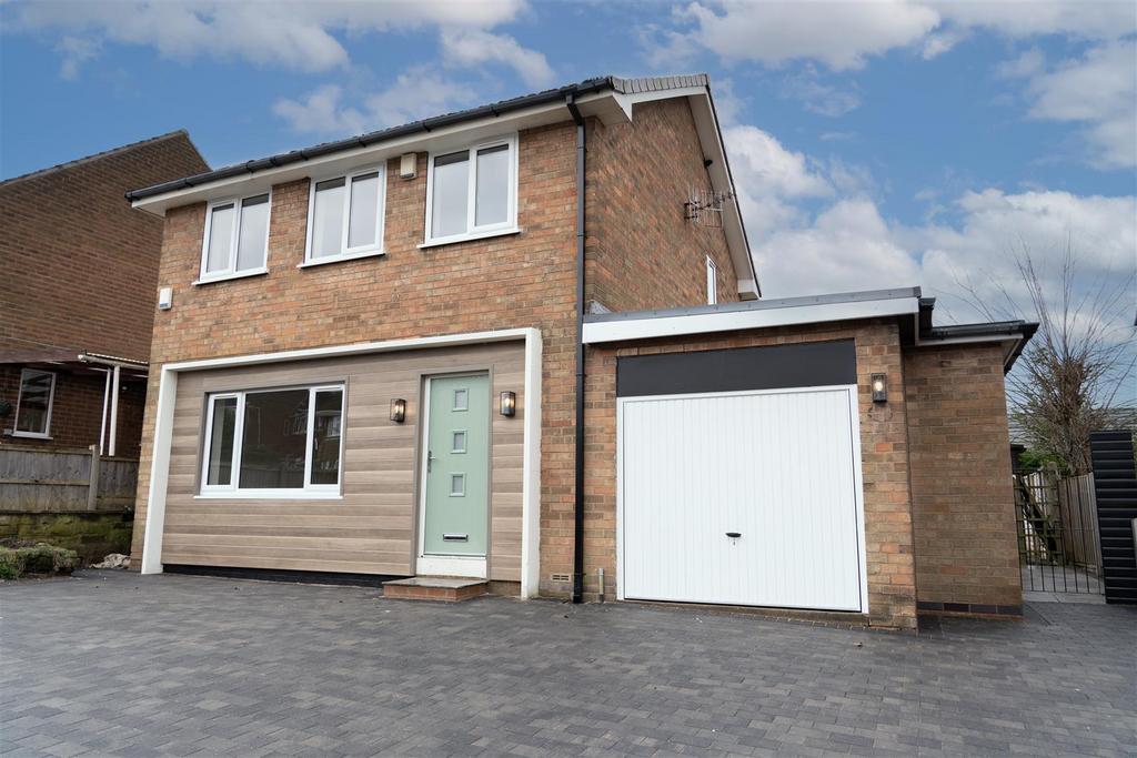 Lansdowne Avenue, Newbold, Chesterfield 3 bed detached house for sale £380,000