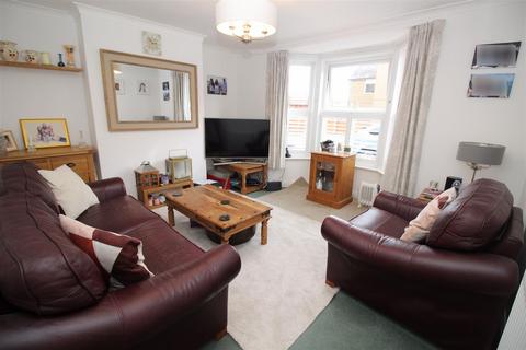 28 Albany Road, Crawley, RH11 7BZ