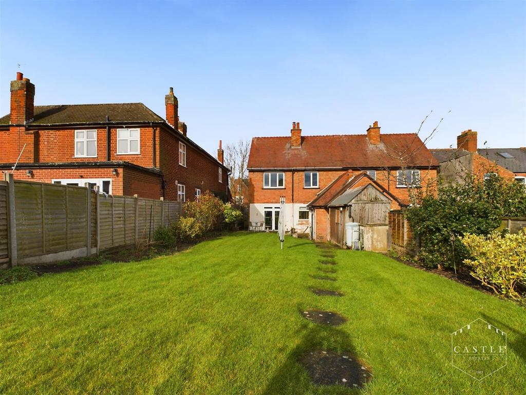 Hinckley Road, Earl Shilton, Leicester 3 bed semidetached house for sale £300,000