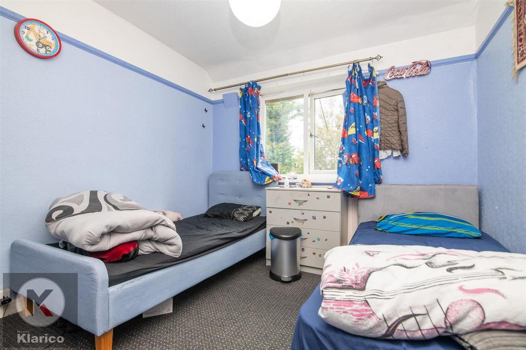 21,Penshaw Grove-5.jpg