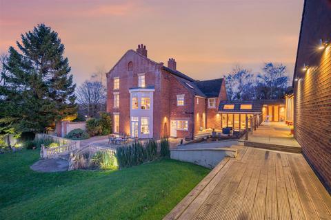 6 bedroom detached house for sale - Northamptonshire Country Home c5 Acres, Swimming Pool, 7500 sq ft