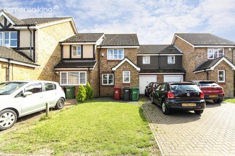 3 bedroom link detached house for sale, Ferrers Close, Cippenham