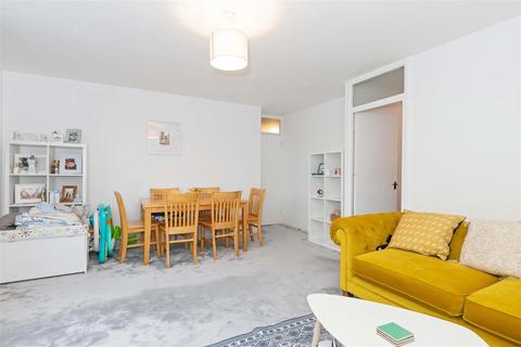 2 bedroom flat for sale, Northcourt Road, Worthing