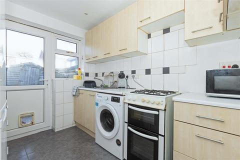 3 bedroom end of terrace house for sale - Taw Close, Worthing