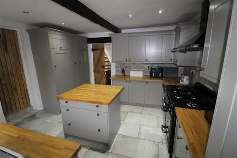 4 bedroom cottage for sale, Georges Lane, Horwich, Bolton