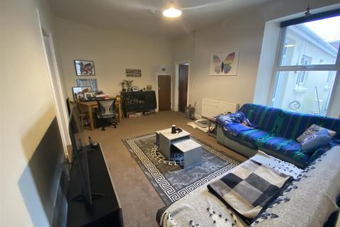 3 bedroom maisonette for sale - Coldstream Street, Llanelli