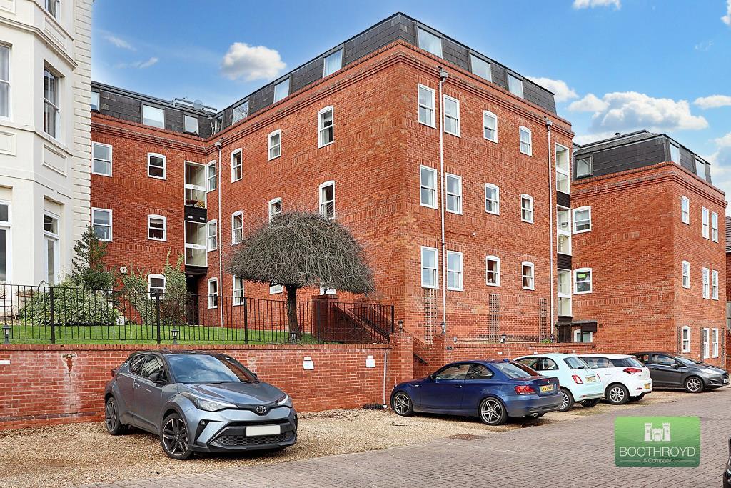 Kenilworth Hall, Bridge Street, Kenilworth 2 bed apartment £210,000