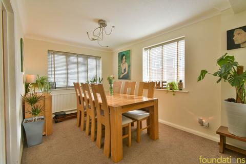 66 Links Drive, Bexhill-on-sea, TN40 1TH